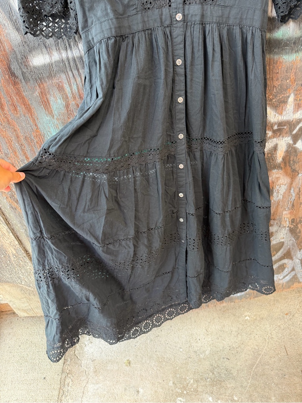 GAP Black Eyelet Button-Front Midi Dress - Picture 5 of 7